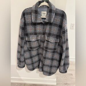 Abercrombie & Fitch Plaid Sherpa Jacket